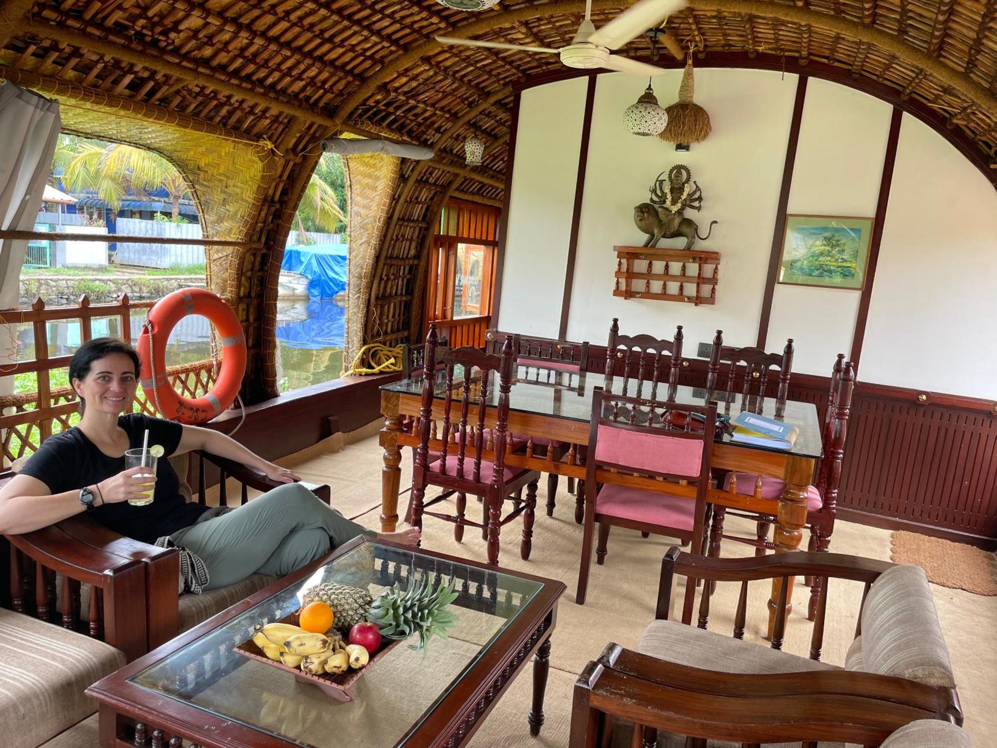 Thara'S Houseboat Hotel Alappuzha Exterior photo