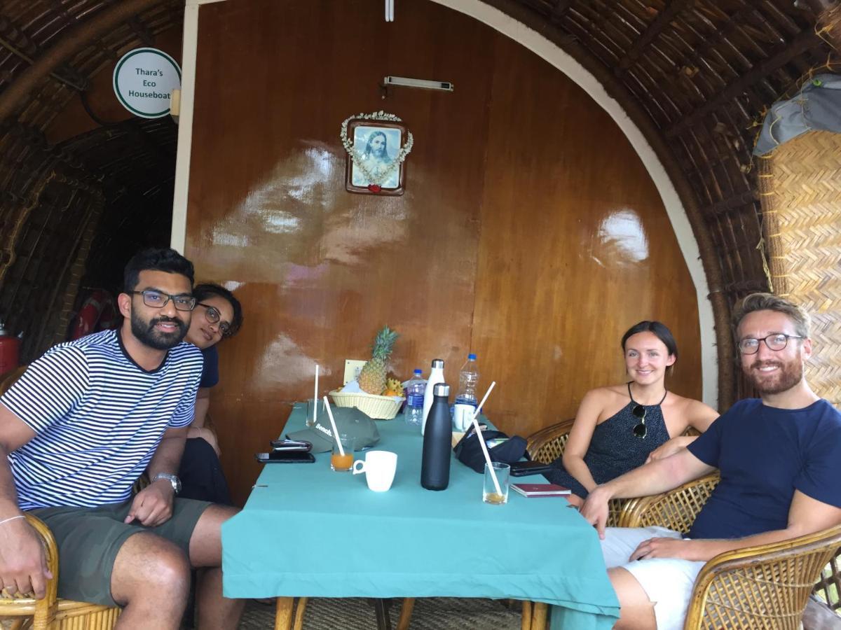 Thara'S Houseboat Hotel Alappuzha Exterior photo